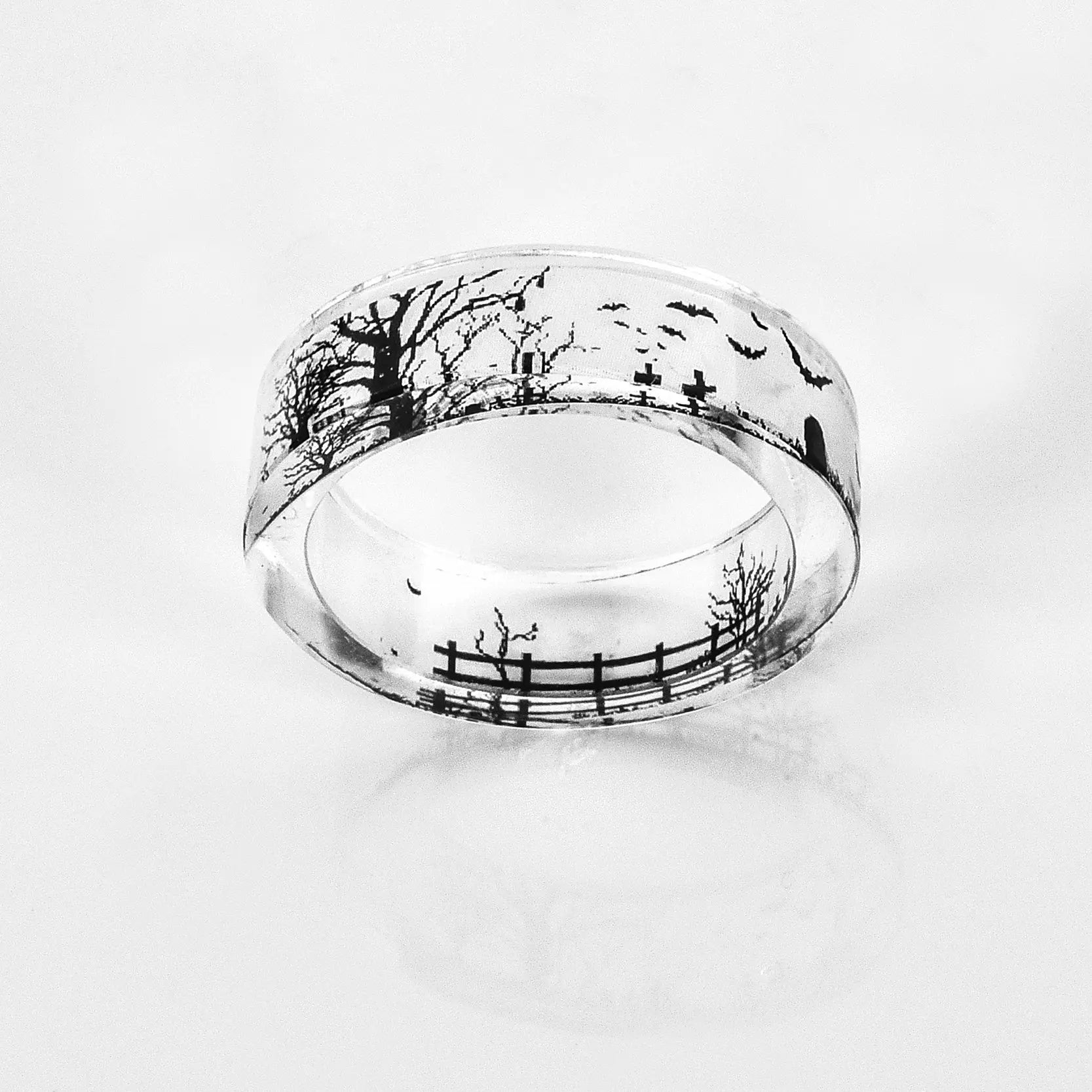 Fashion Handmade Resin Ring Transparent Bat and Trees Scenery Inside Black and White Epoxy Resin Ring for Women Finger Ring 2019