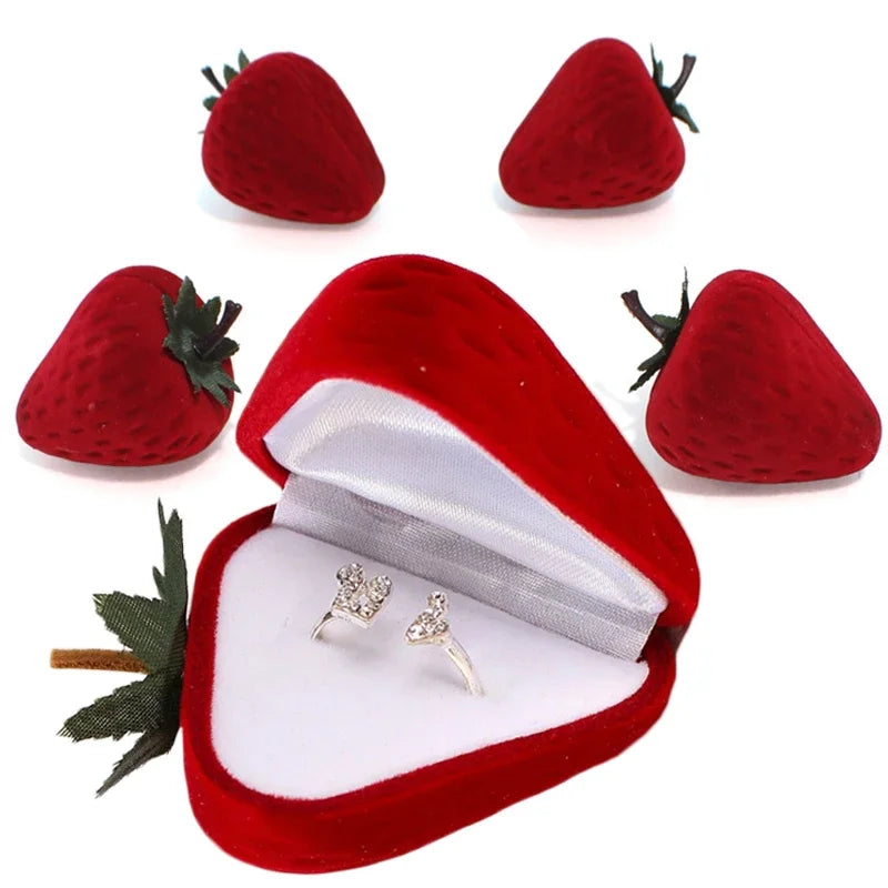 Velvet Red Strawberry Ring Box Personality Rose Heart Shape Rings Storage Box Flocking Jewelry Display Case Valentine