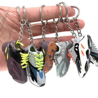 Exquisite 3D Mini Yeezy Sneaker Key Chain Shoes Model Backpack Pendant For Boyfriend Birthday Party Present Exquisite Keyring
KORB