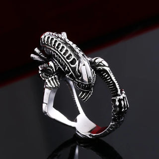 Unique Vintage 316L Stainless Steel Alien Predator Ring For Men Women Gothic Punk Skull Rings Cool Fashion Jewelry